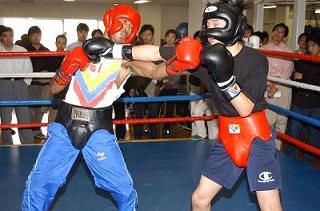 MUNOS SPARS 030930.JPG - 18,905BYTES